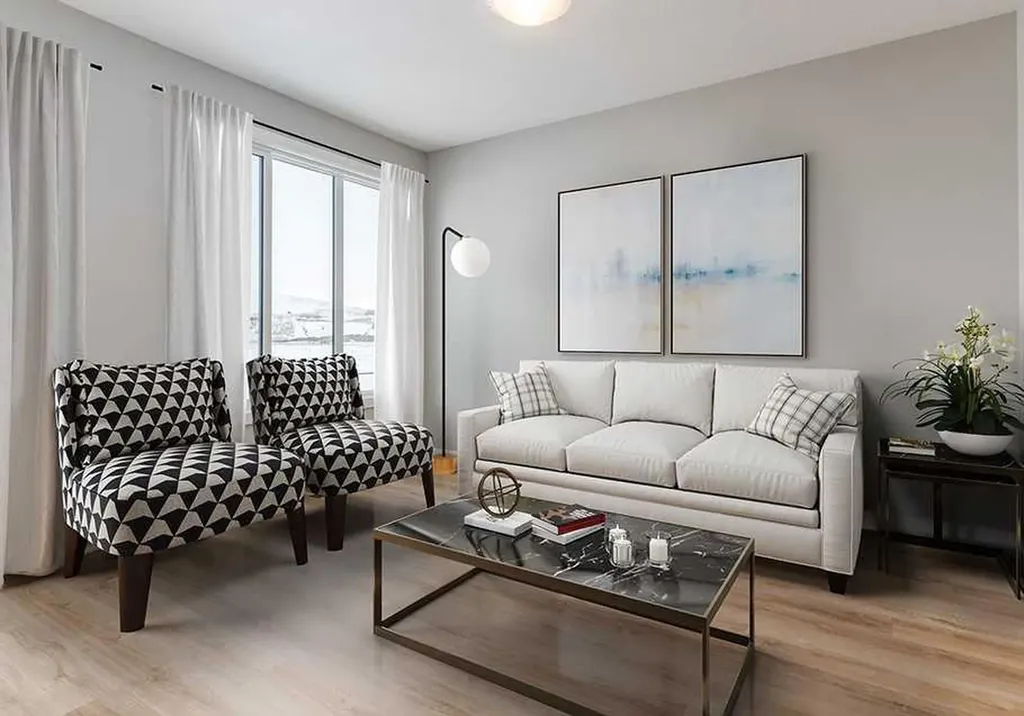 320 Edgefield Close Strathmore AB T1P 2K5