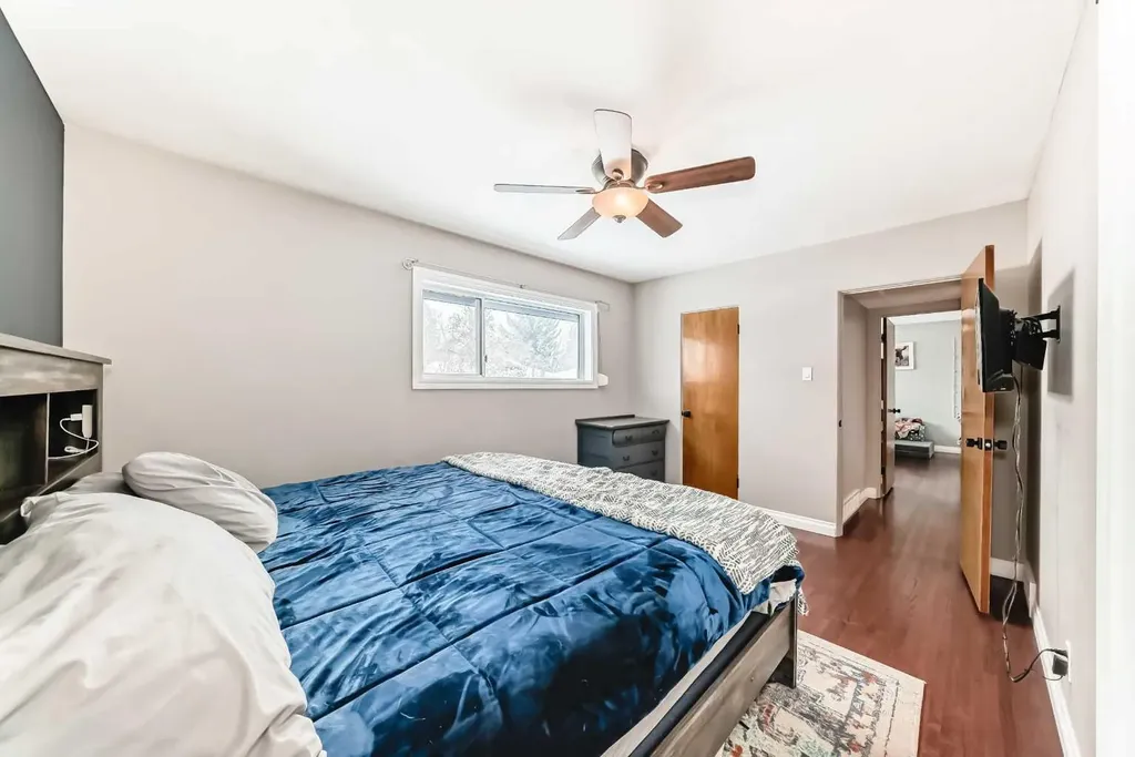 8043 Elbow Drive SW Calgary AB T2V 1K5