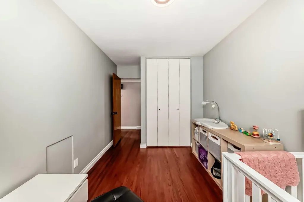 8043 Elbow Drive SW Calgary AB T2V 1K5