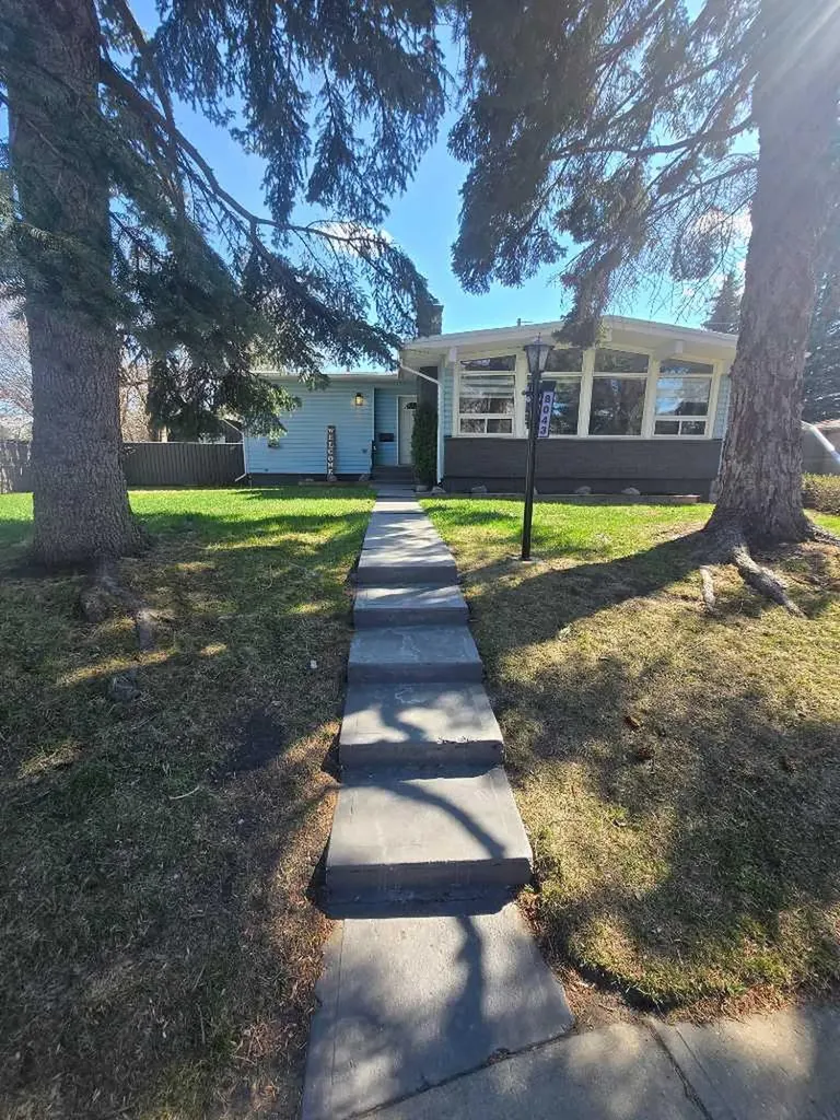 8043 Elbow Drive SW Calgary AB T2V 1K5