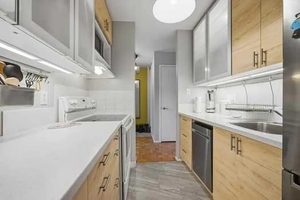 315 Heritage Drive SE Calgary AB T2H 1N2