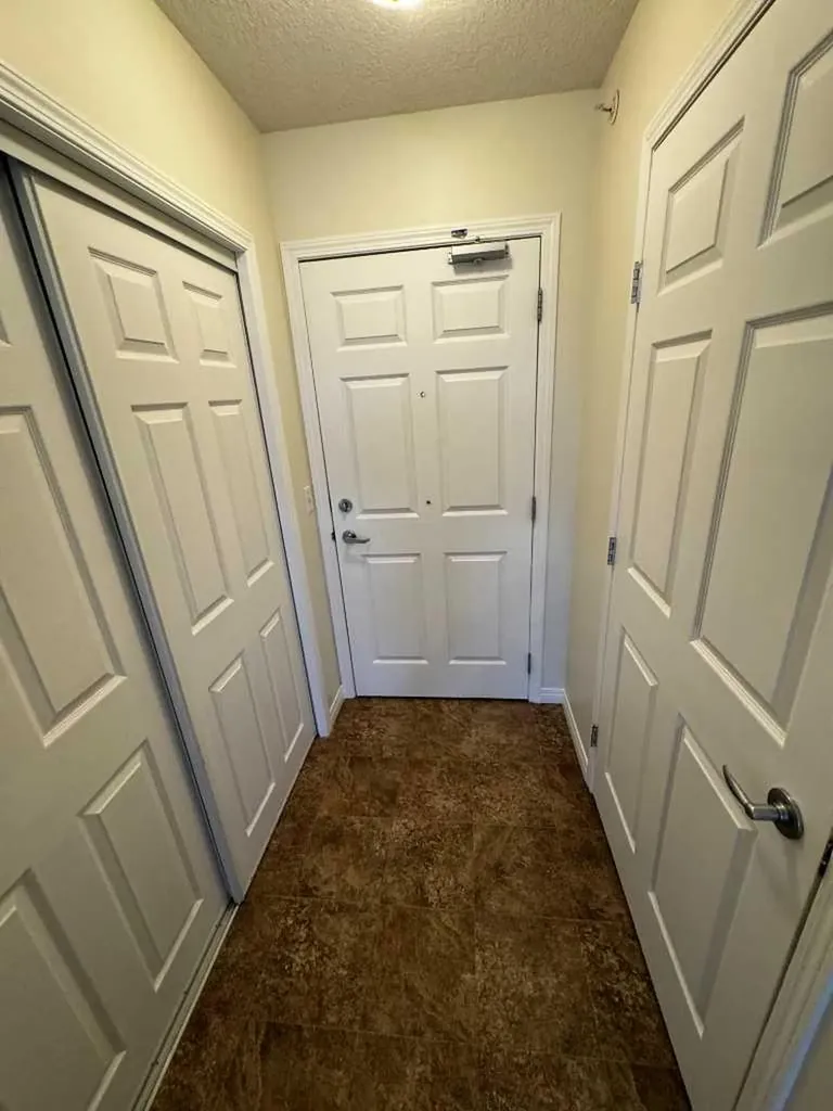 10402 111 Street Grande Prairie AB T8V 8G4
