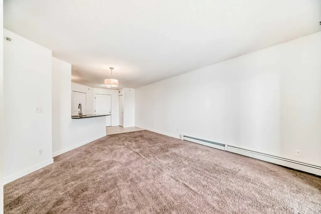 195 Kincora Glen Road NW Calgary AB T3R 0S3