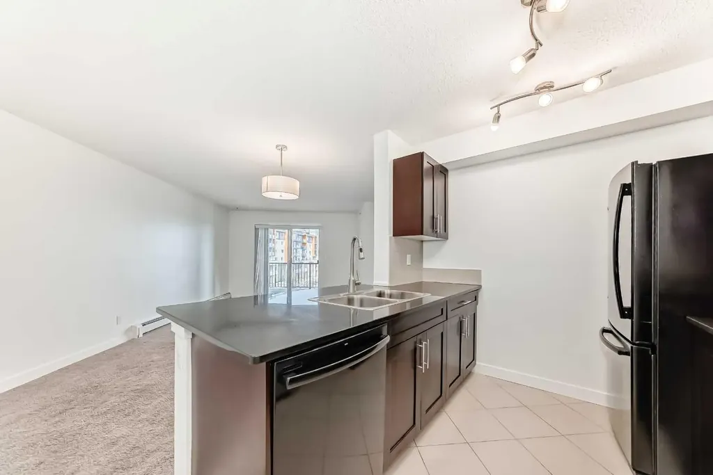 195 Kincora Glen Road NW Calgary AB T3R 0S3