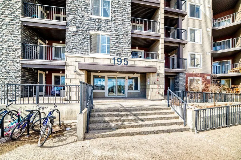 195 Kincora Glen Road NW Calgary AB T3R 0S3
