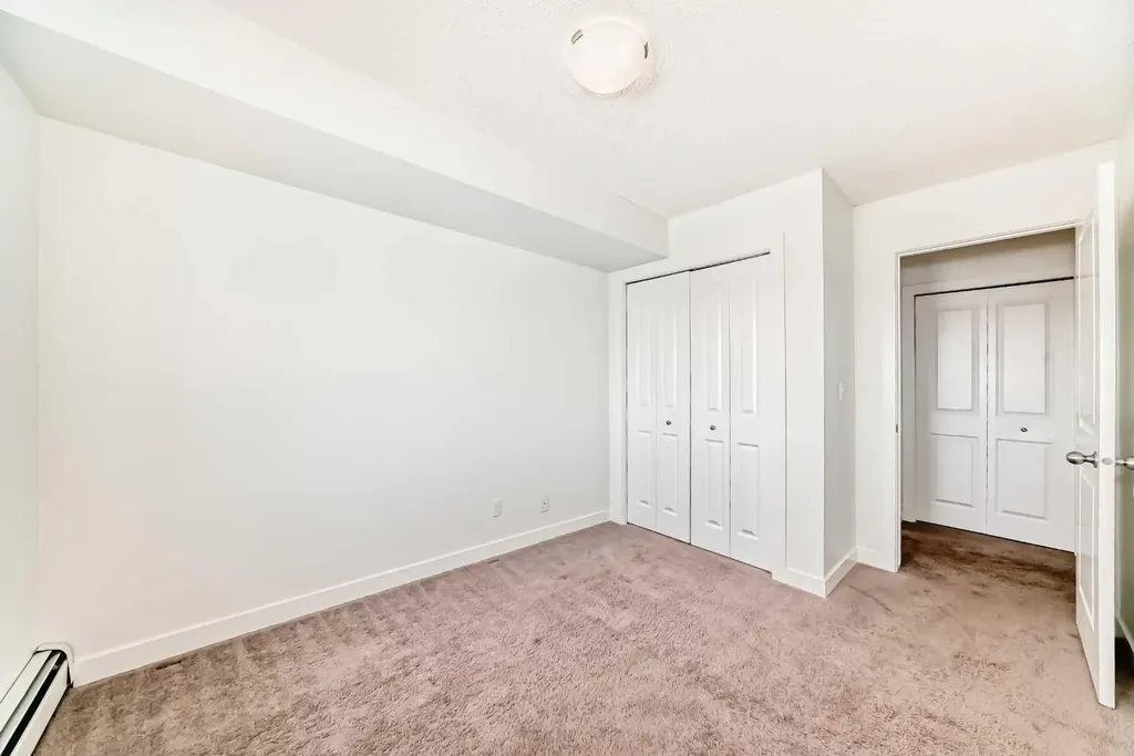 195 Kincora Glen Road NW Calgary AB T3R 0S3