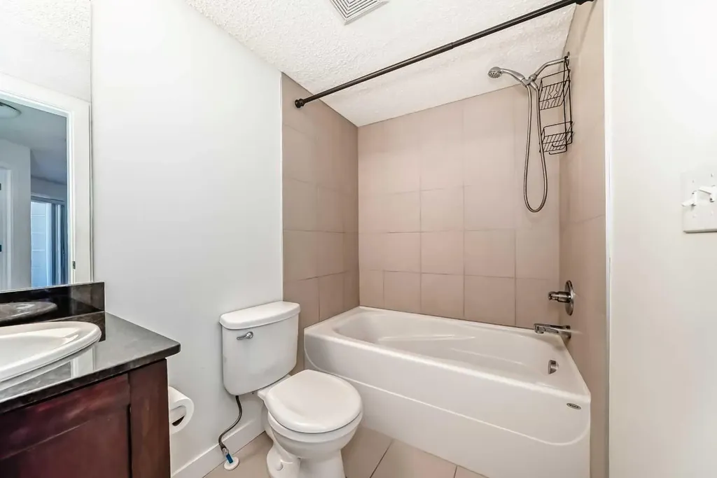 195 Kincora Glen Road NW Calgary AB T3R 0S3