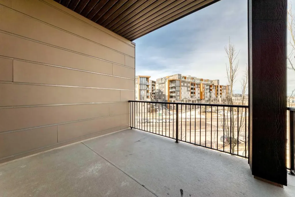 195 Kincora Glen Road NW Calgary AB T3R 0S3