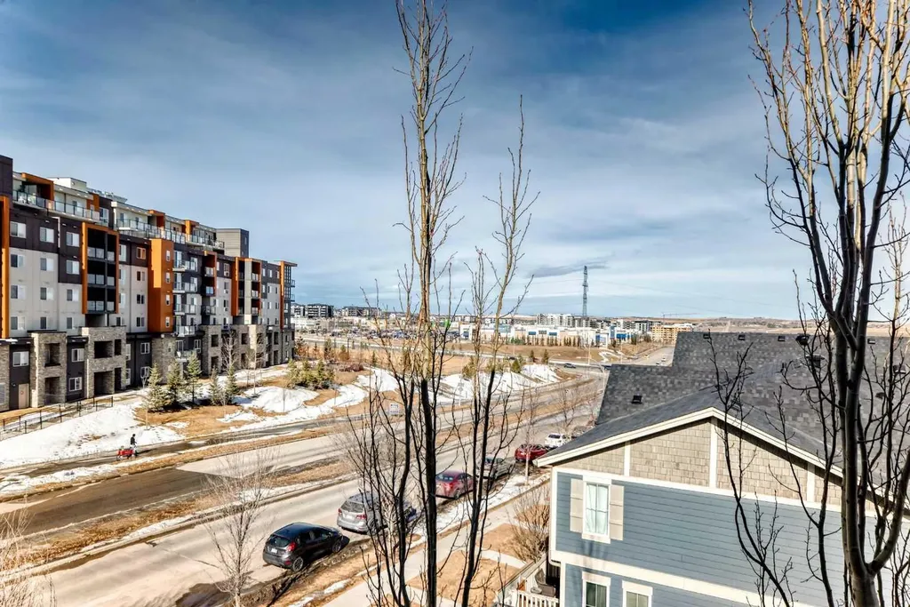 195 Kincora Glen Road NW Calgary AB T3R 0S3