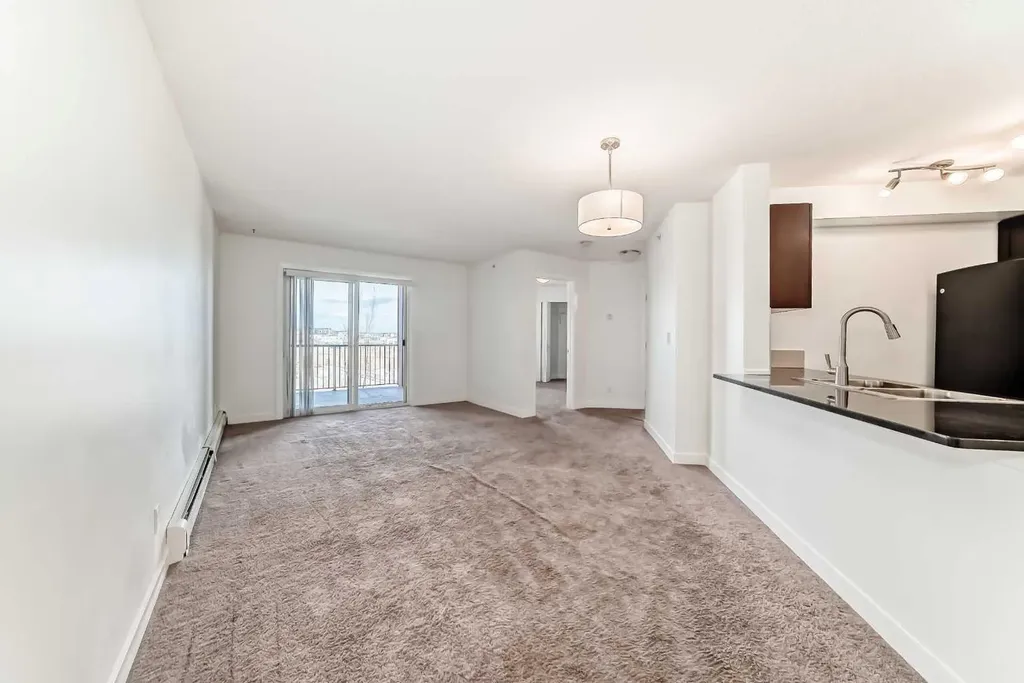 195 Kincora Glen Road NW Calgary AB T3R 0S3
