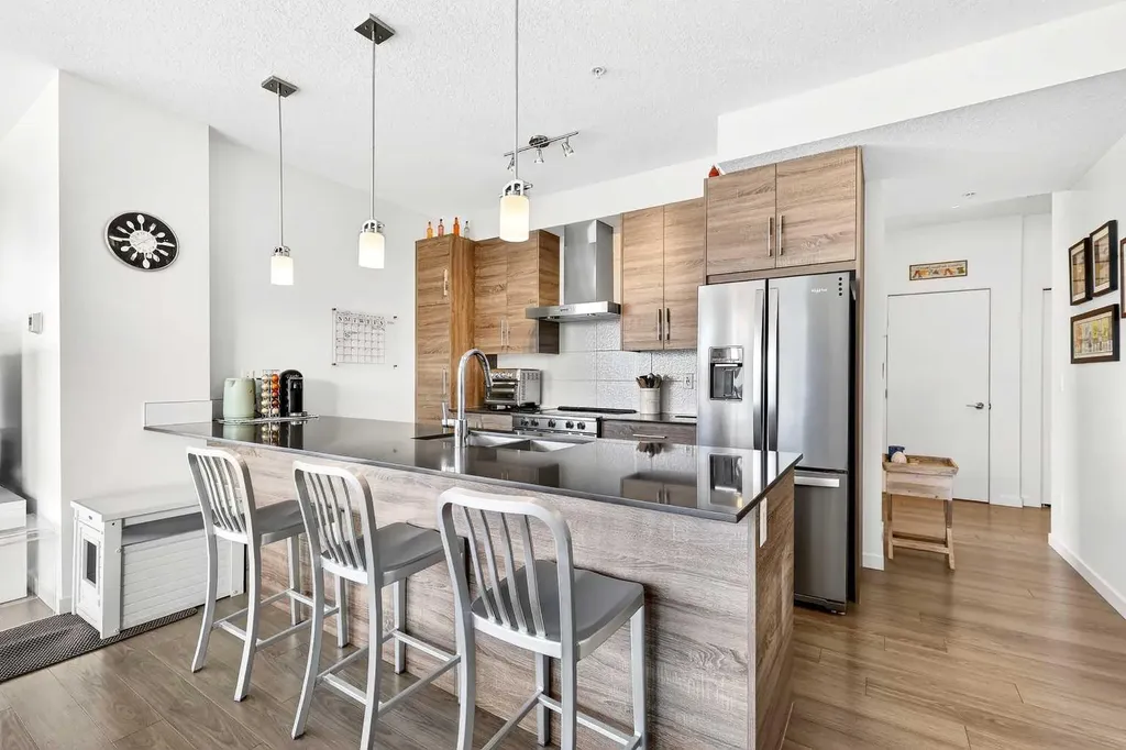 122 Mahogany Centre SE Calgary AB T3M 2Y1