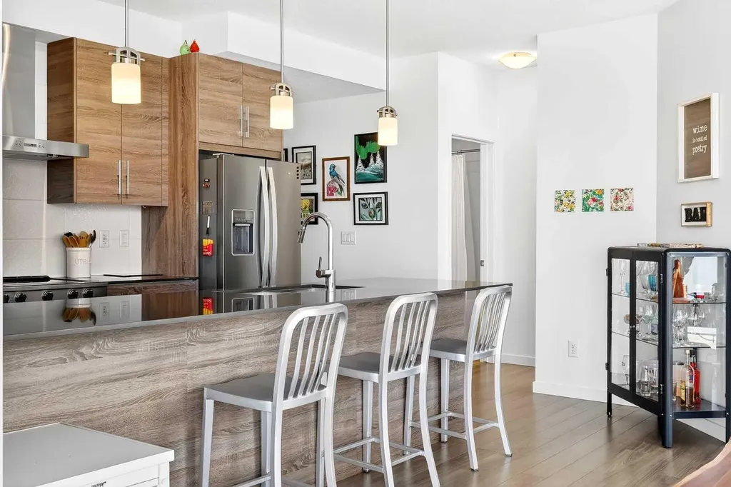 122 Mahogany Centre SE Calgary AB T3M 2Y1