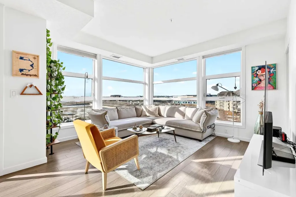 122 Mahogany Centre SE Calgary AB T3M 2Y1