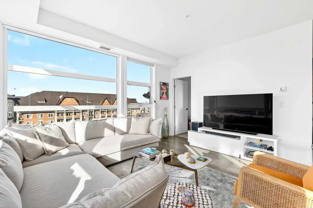 122 Mahogany Centre SE Calgary AB T3M 2Y1