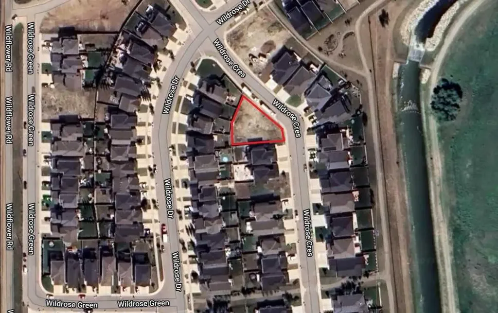 212 Wildrose Crescent Strathmore AB T1P0C8