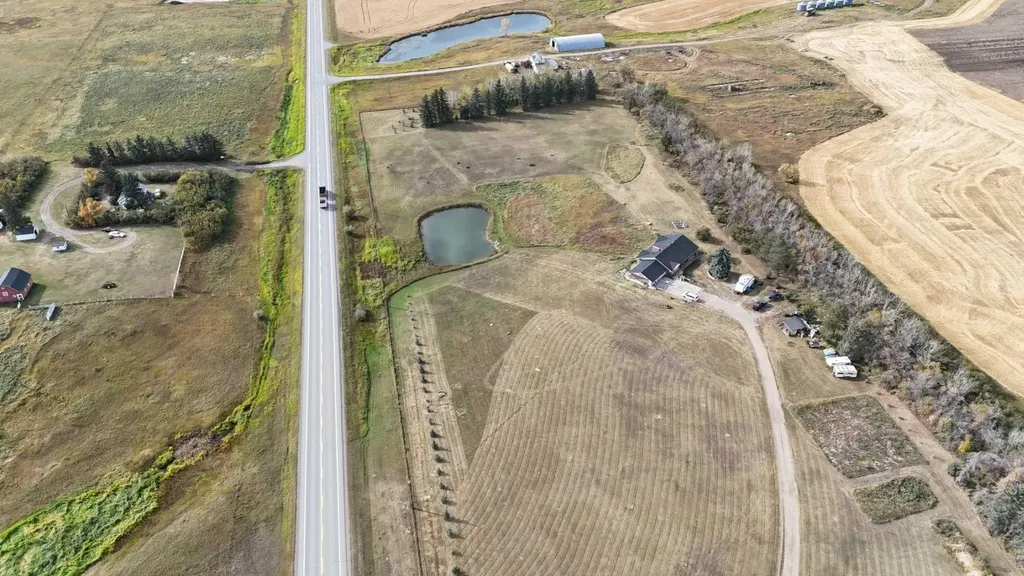 274006 Township Road 262 Highway Rural Rocky View County AB T4A 1H6