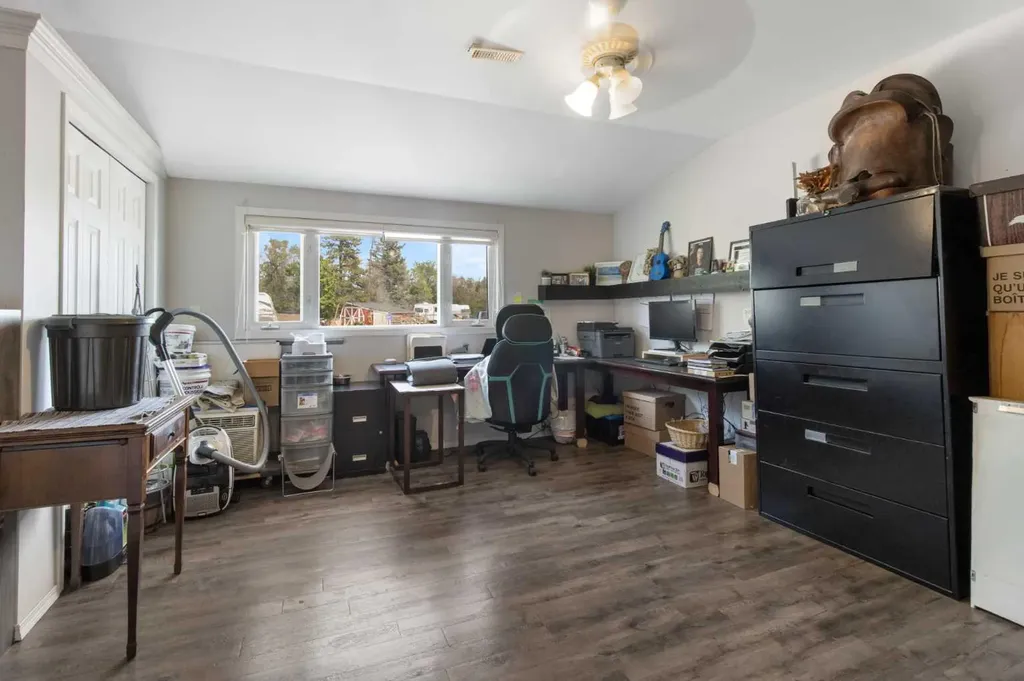 274006 Township Road 262 Highway Rural Rocky View County AB T4A 1H6