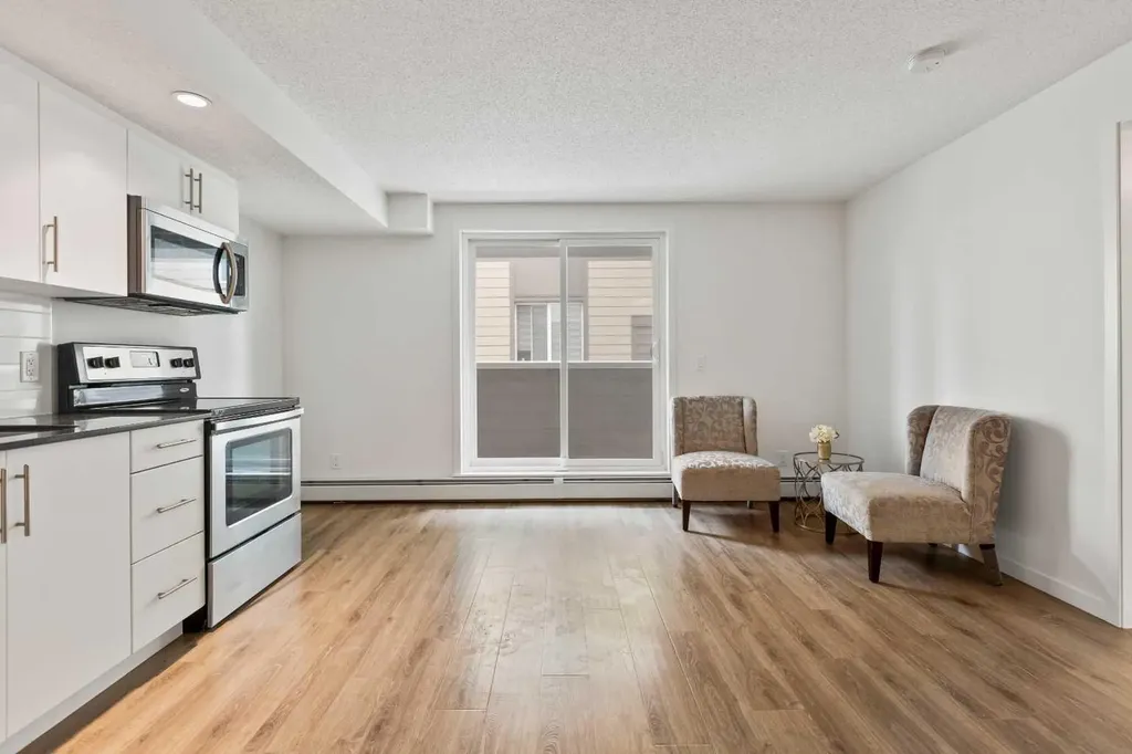 1920 11 Avenue SW Calgary AB t3c0n9