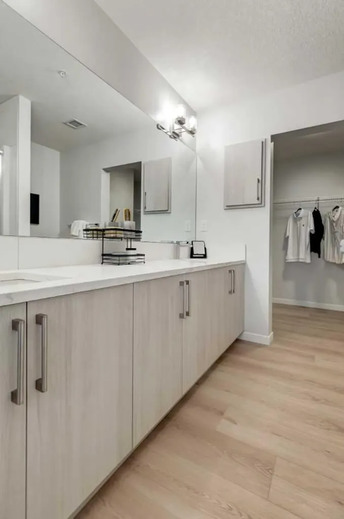 20295 Seton Way SE Calgary AB T3M 3Y9