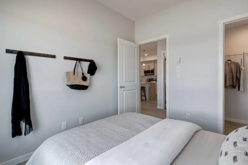 20295 Seton Way SE Calgary AB T3M 3Y9