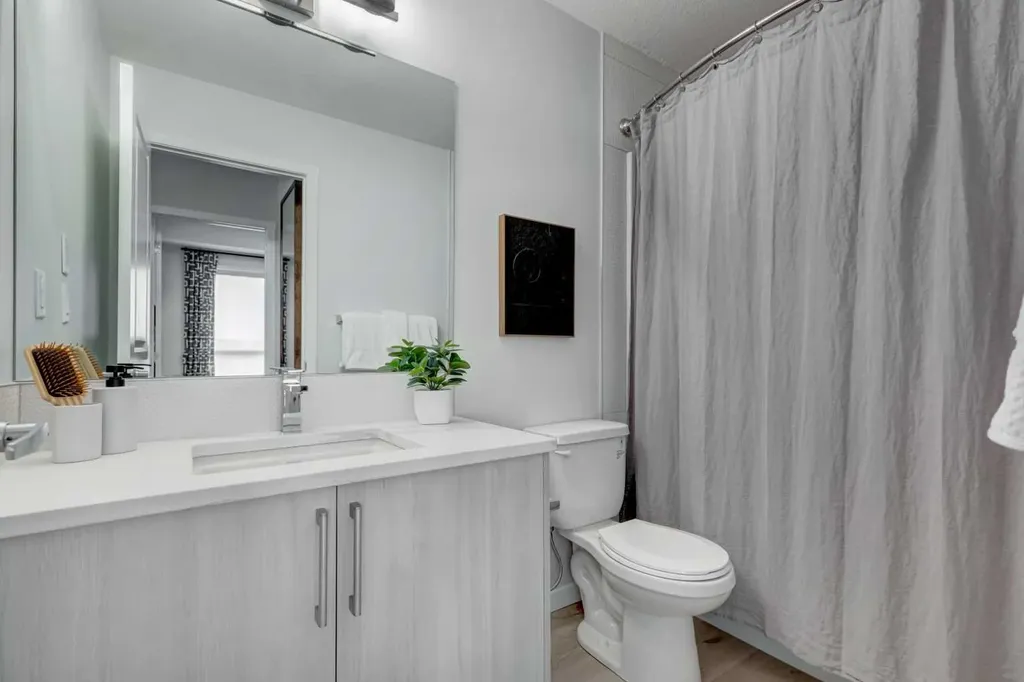 20295 Seton Way SE Calgary AB T3M 3Y9