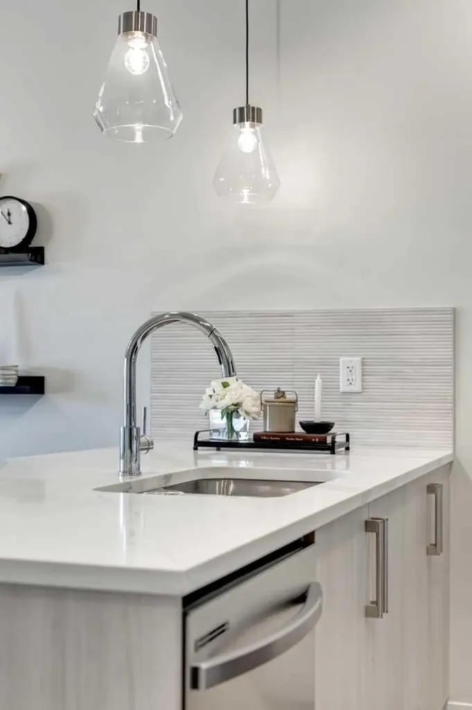 20295 Seton Way SE Calgary AB T3M 3Y9