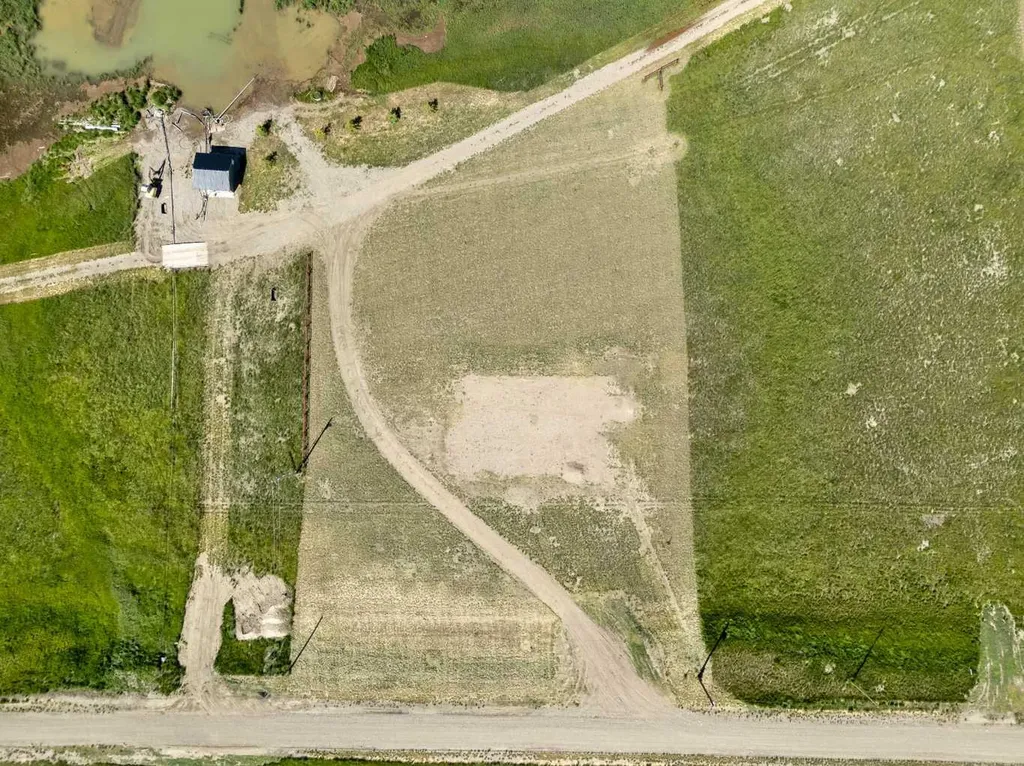 NE 19 18 21 W4 Rural Vulcan County AB T0L 1L0