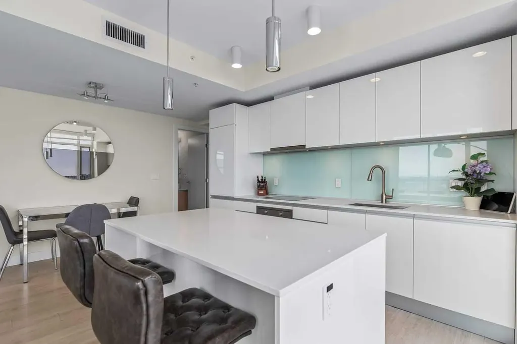 1188 3 Street SE Calgary AB T2G 1H7