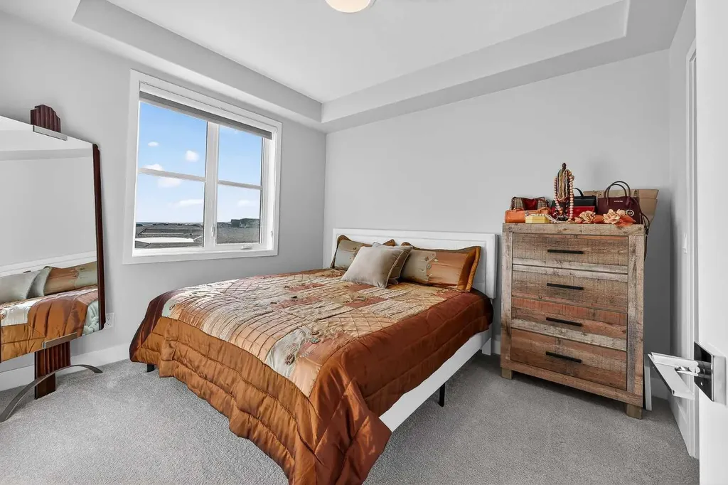 8355 19 Avenue SW Calgary AB T3H 6G3