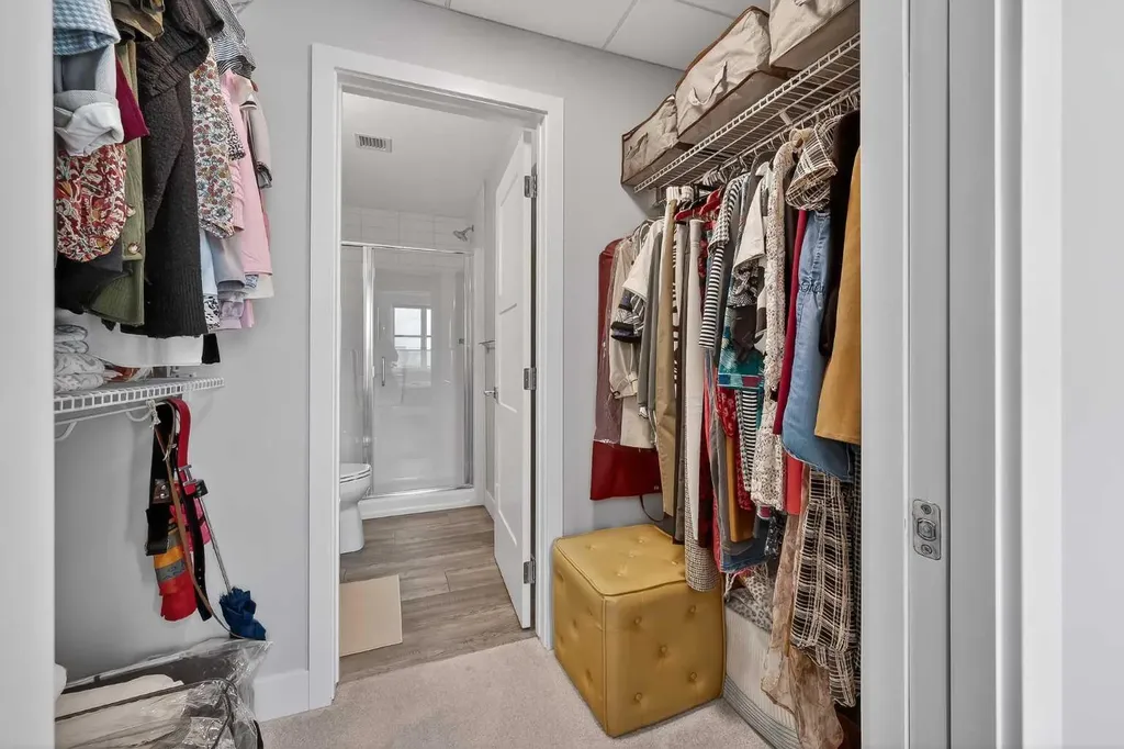 8355 19 Avenue SW Calgary AB T3H 6G3
