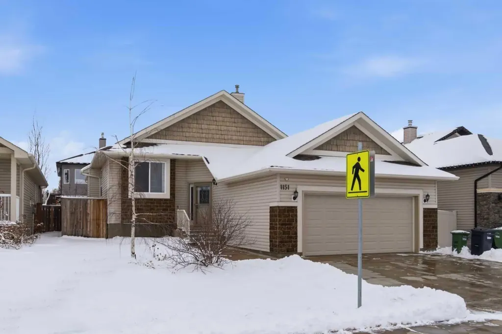 1151 Westmount Drive Strathmore AB T1P1Y6