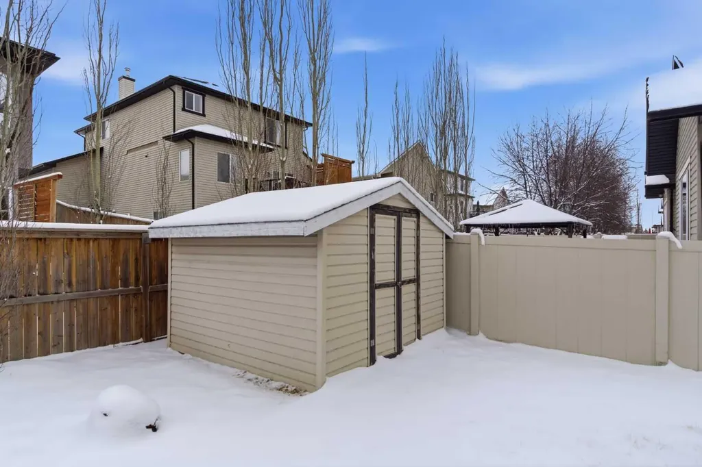 1151 Westmount Drive Strathmore AB T1P1Y6