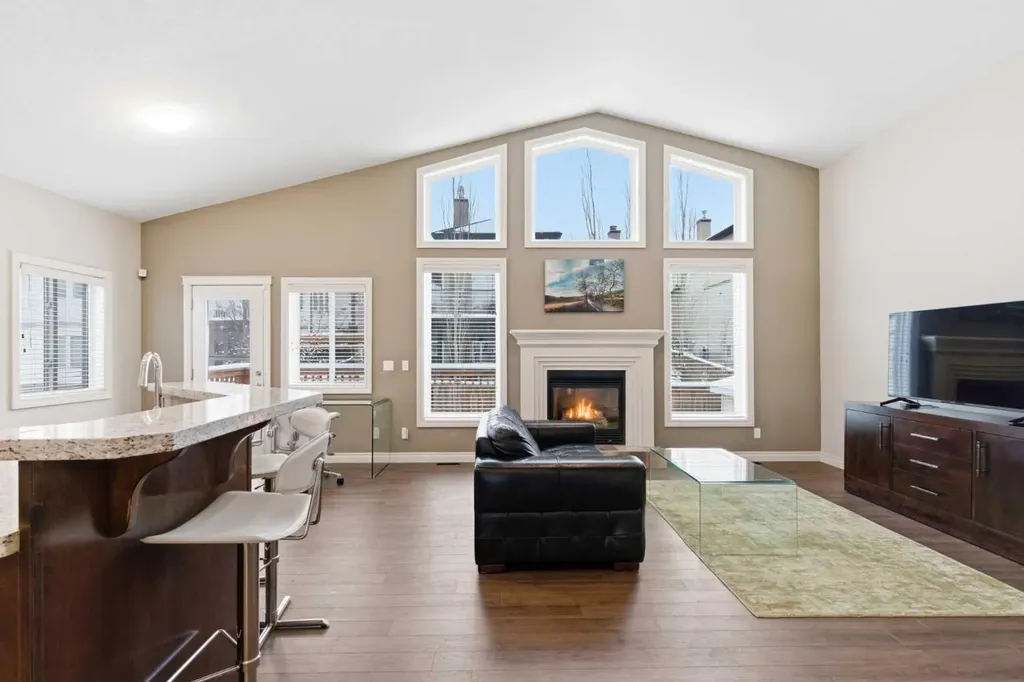 1151 Westmount Drive Strathmore AB T1P1Y6