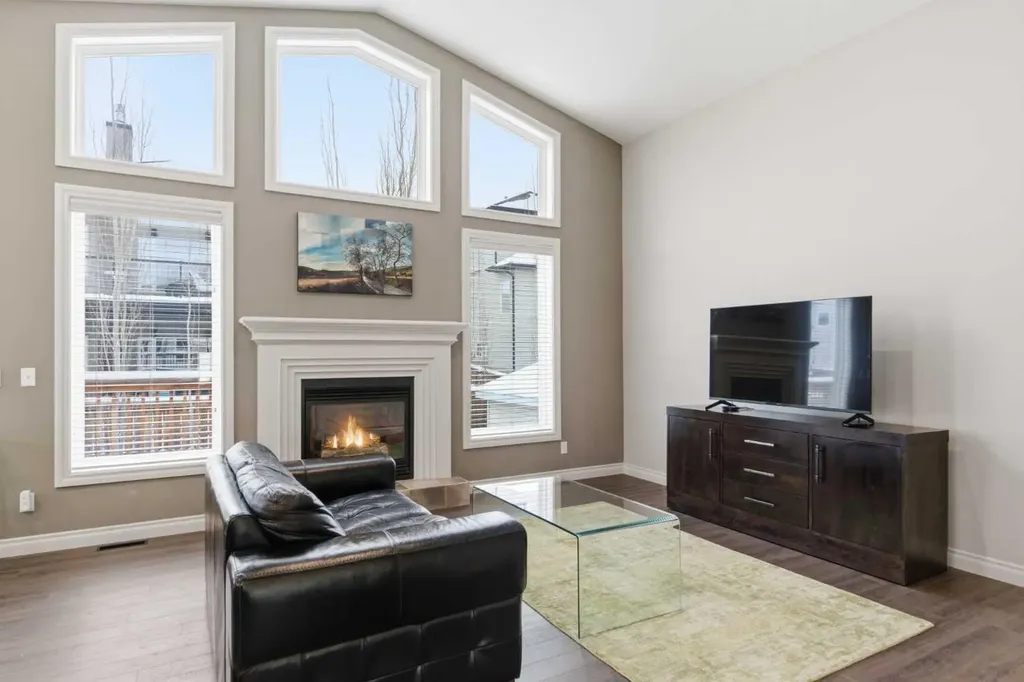 1151 Westmount Drive Strathmore AB T1P1Y6
