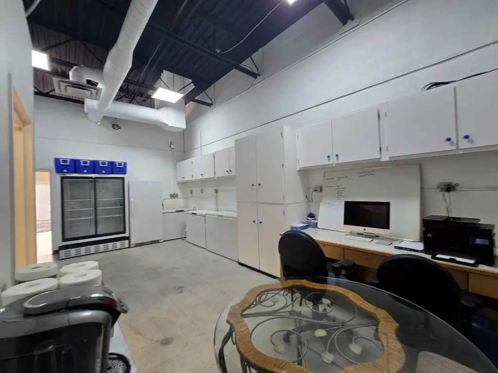 3132 26 Street NE Calgary AB T1Y6Z1