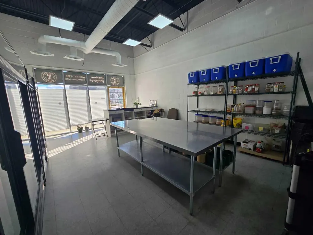 3132 26 Street NE Calgary AB T1Y6Z1