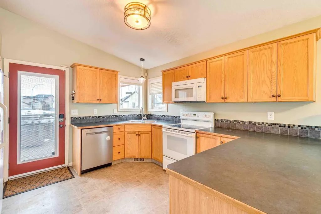 95 Inglewood Drive Red Deer AB T4R0B2