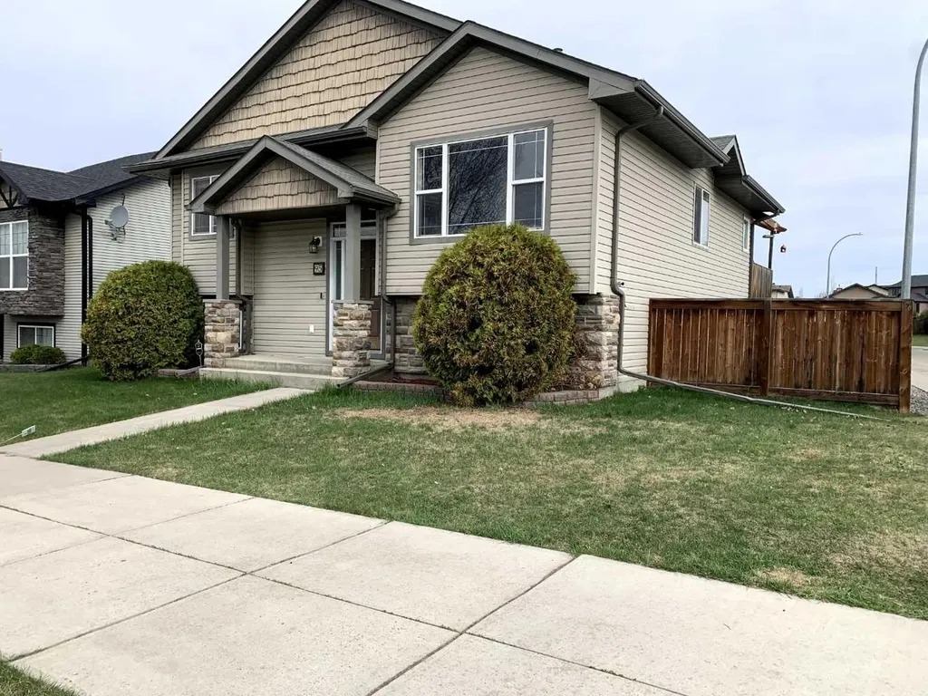95 Inglewood Drive Red Deer AB T4R0B2