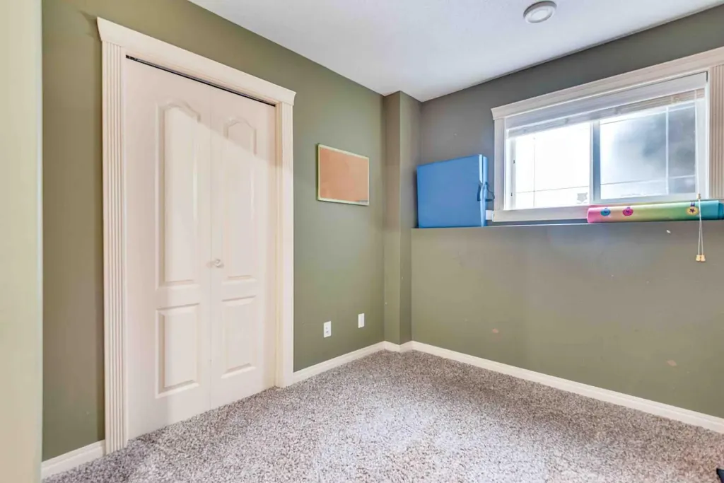 95 Inglewood Drive Red Deer AB T4R0B2