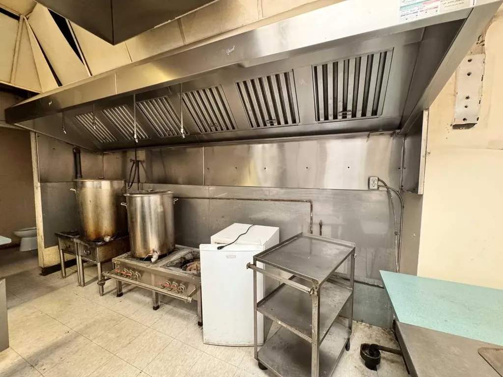 310 Centre Street SE Calgary AB T2P 0S4