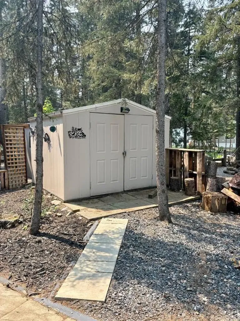 55 Timber Trail Sundre AB T0M1X0