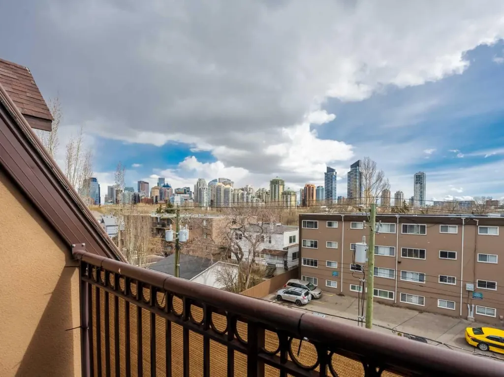 1407 Kensington Close NW Calgary AB T2N 3J9