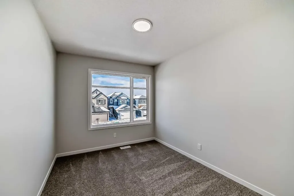 374 Corner Glen Way NE Calgary AB T3N 2P1