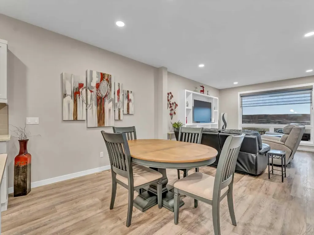 222 Ranchlands Boulevard NE Medicine Hat AB T1C0E3