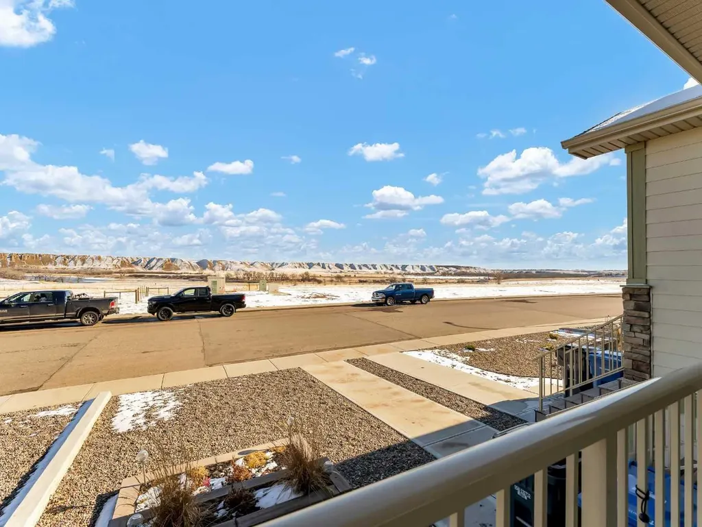 222 Ranchlands Boulevard NE Medicine Hat AB T1C0E3