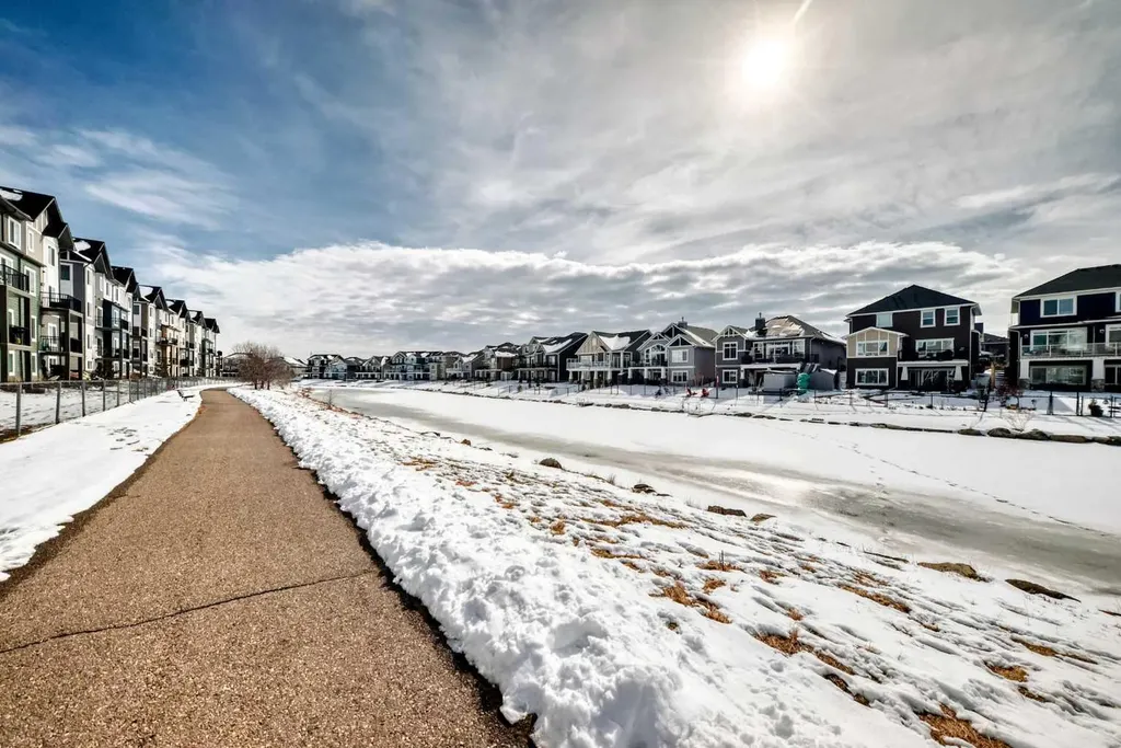 294 Canals Crossing SW Airdrie AB T4B 4L3