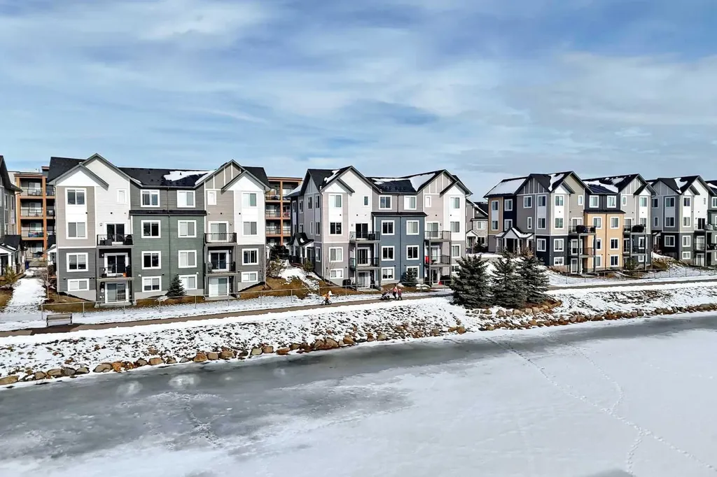 294 Canals Crossing SW Airdrie AB T4B 4L3
