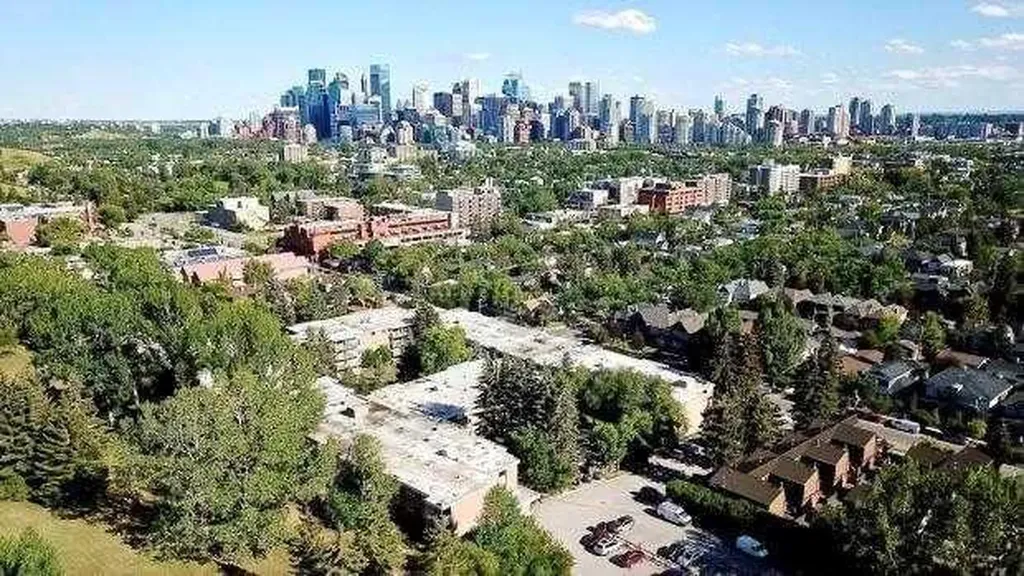1620 8 Avenue NW Calgary AB T2N 1C4