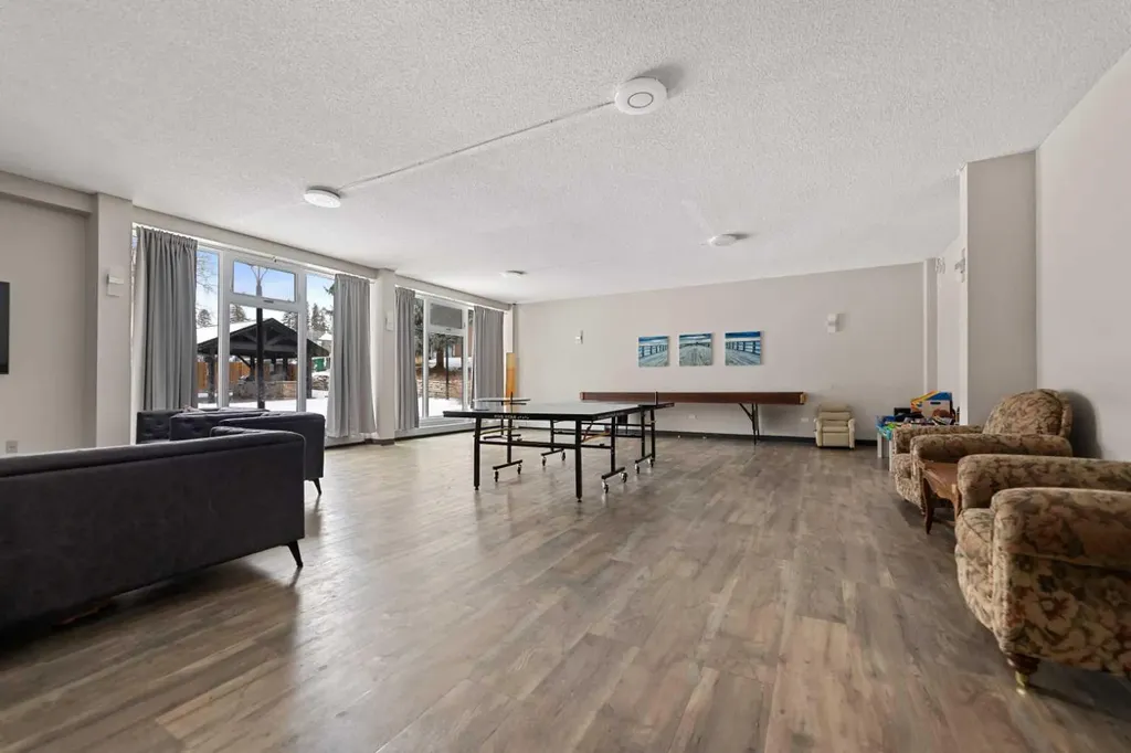 1620 8 Avenue NW Calgary AB T2N 1C4