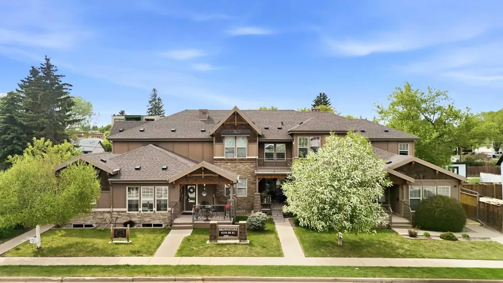 5130 50 Street Lacombe AB T4L 1X2